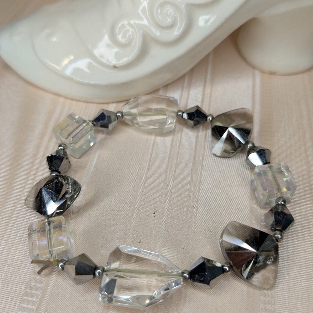 3/$15 Crystal Stretch Bracelet Faceted Clear Beads Dressy Monochromatic
